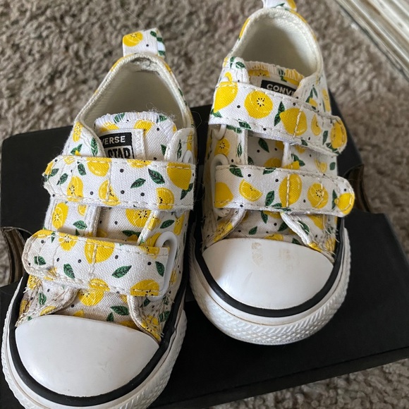 lemon converse